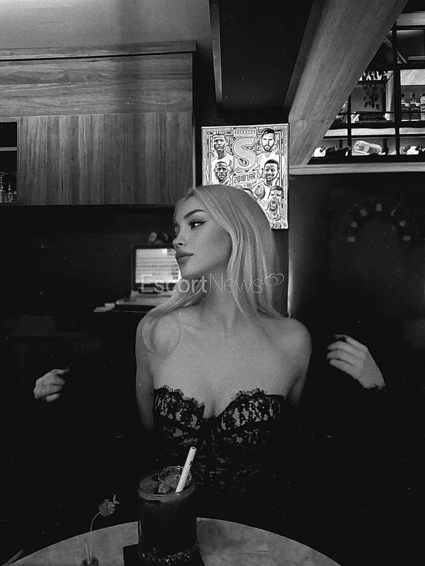 Bensu - İzmir VIP Escort