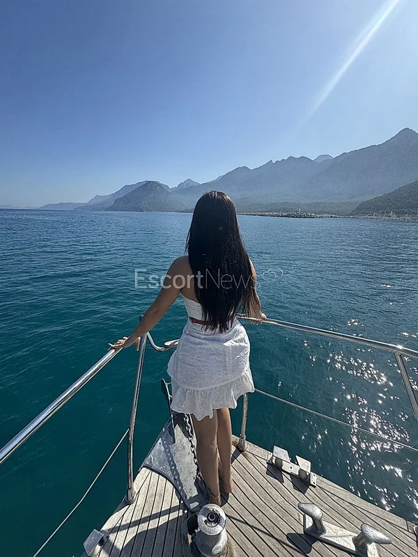 Esra - İzmir VIP Escort