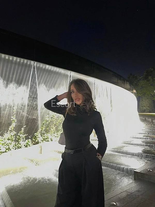 Gülşen - İzmir VIP Escort
