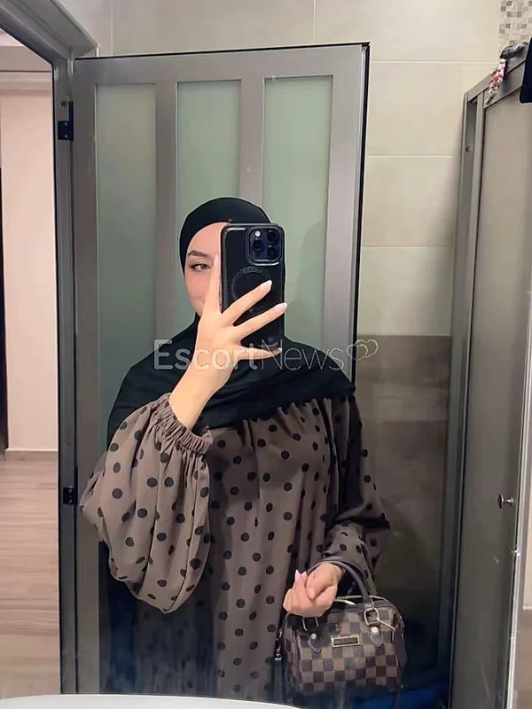 Burcu - İzmir VIP Escort